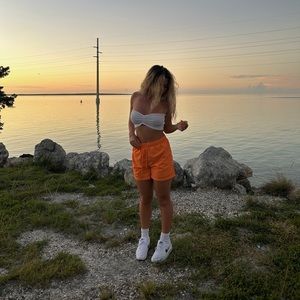 Meet your Posher, Delaney